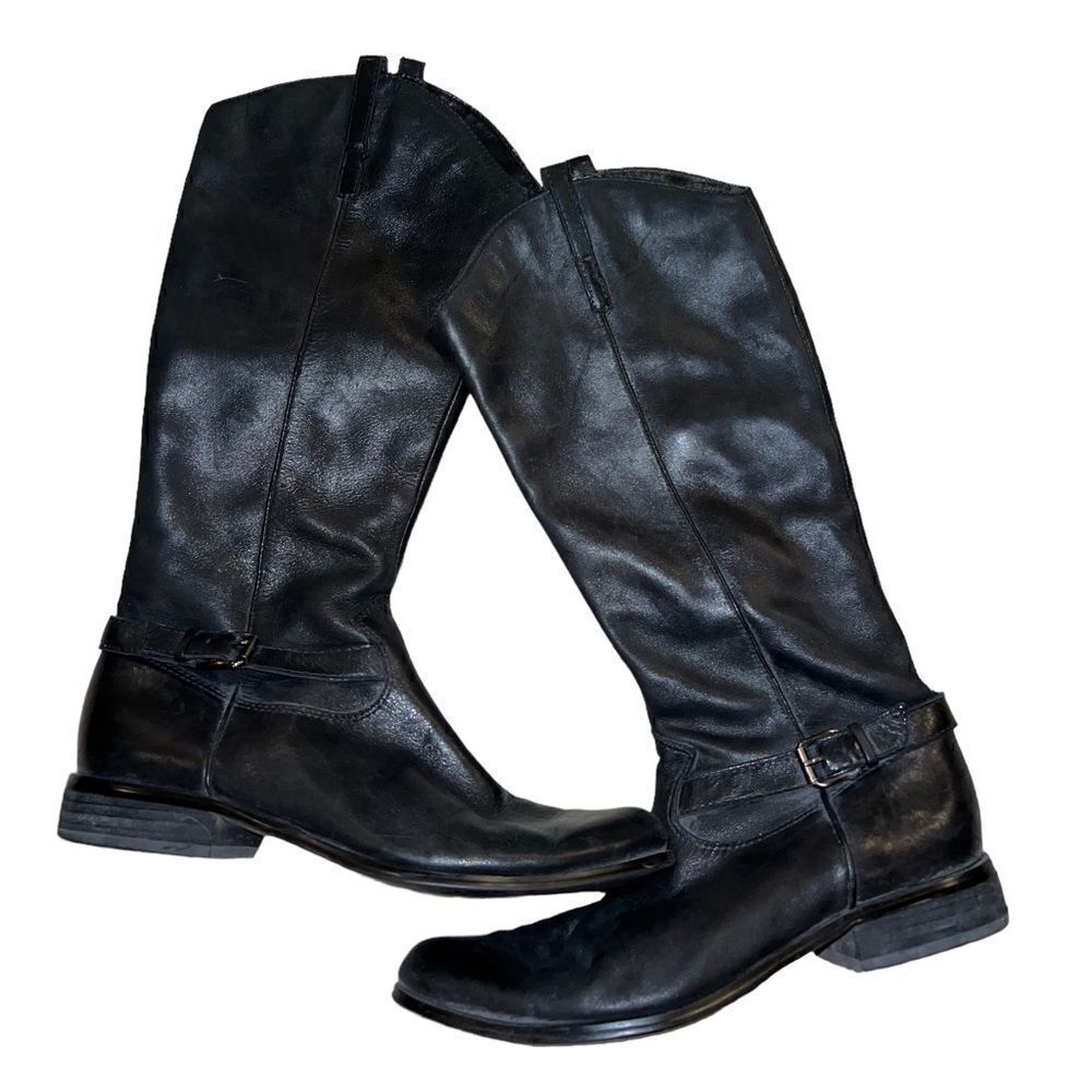 Cold water Creek black leather boots with rounded toes‎ and low heel size 7.5